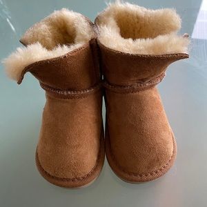 UGG boots, size 6 kids, brown, merino